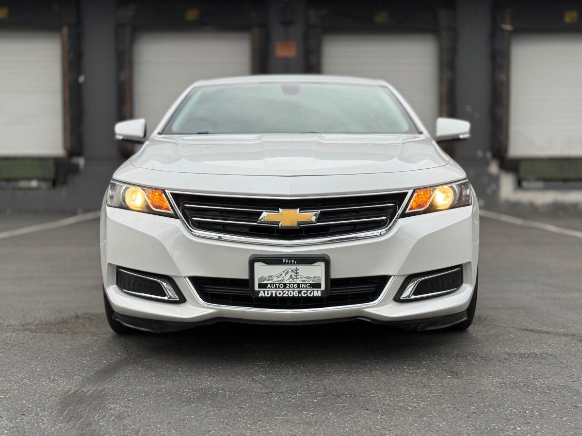 Used 2016 Chevrolet Impala LT FWD image 9