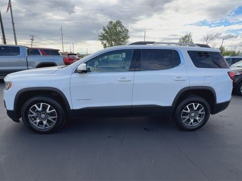 Certified 2023 GMC Acadia SLE w/ Driver Convenience Package image 5