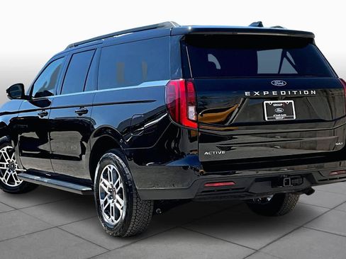 Used 2025 Ford Expedition Max Active image 12