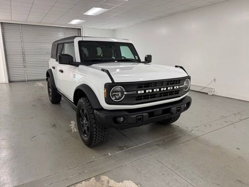 New 2025 Ford Bronco Big Bend w/ Black Diamond Package image 3