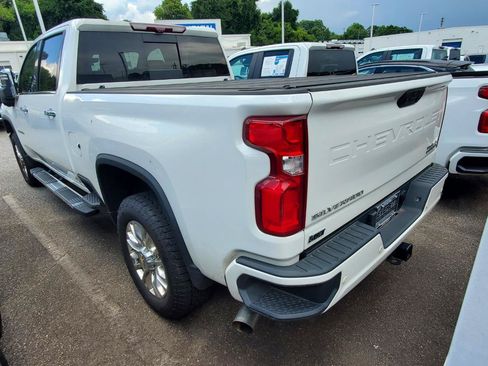 Used 2022 Chevrolet Silverado 2500 High Country w/ Z71 Off-Road Package AWD/4WD image 8