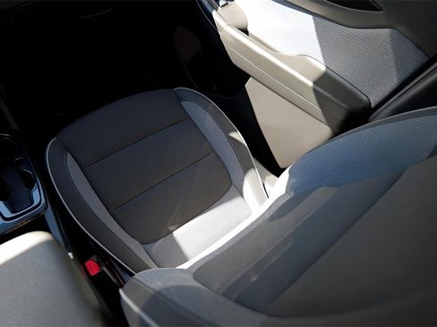 Certified 2026 Chevrolet TrailBlazer LT w/ Driver Confidence Package image 20