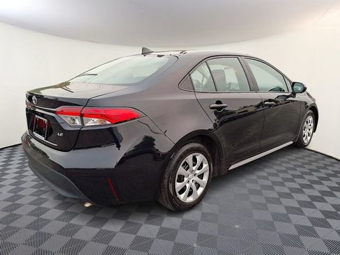 Used 2024 Toyota Corolla LE FWD image 7