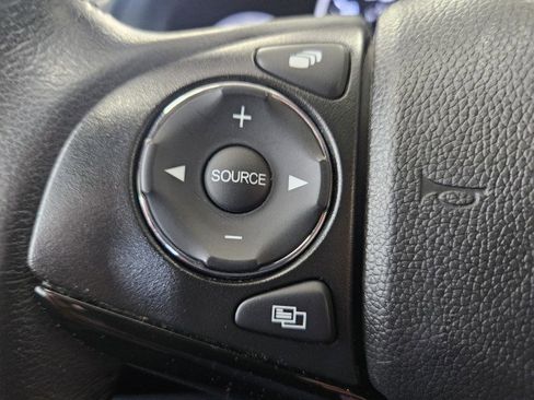 Used 2023 Honda HR-V LX image 26