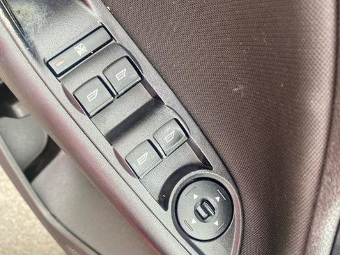 Used 2016 Ford Focus SE FWD image 13