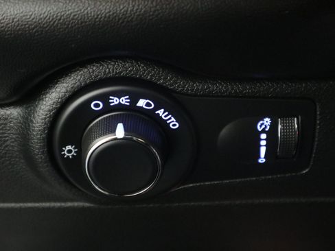 Used 2024 Dodge Durango GT RWD image 34
