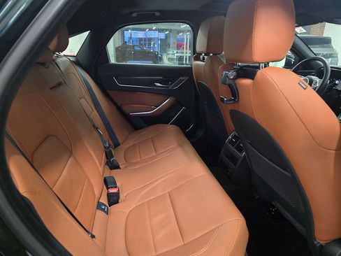 Used 2023 Jaguar XF R-Dynamic SE image 14