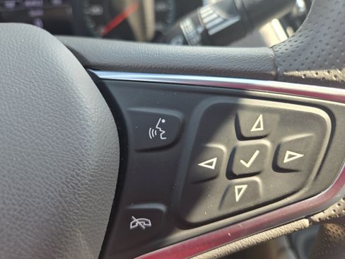 Used 2022 Chevrolet Malibu LS FWD image 16