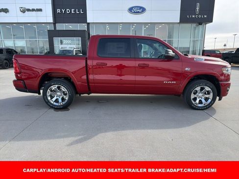 New 2026 RAM 1500 4x4 Crew Cab image 2