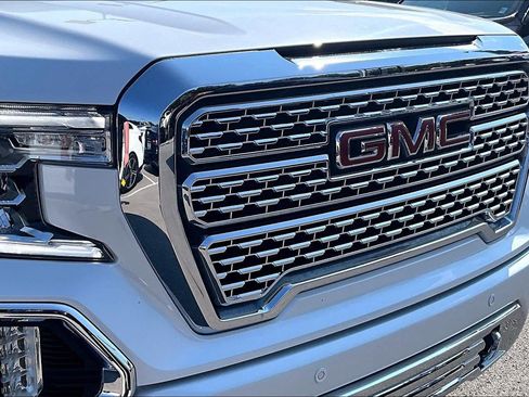 Used 2021 GMC Sierra 1500 Denali AWD/4WD image 28