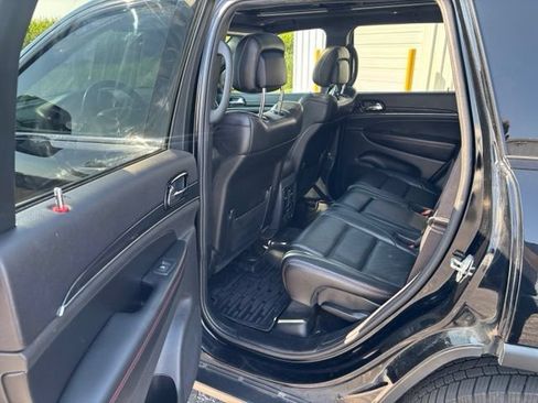 Used 2019 Jeep Grand Cherokee Trailhawk w/ Trailhawk Luxury Group AWD/4WD image 10