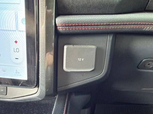 Used 2024 Ford Expedition Limited RWD image 18
