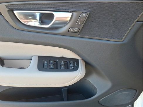 New 2026 Volvo XC60 B5 Plus w/ Protection Package Premier image 7