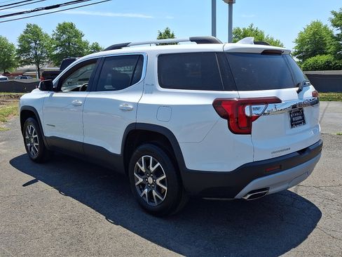Used 2023 GMC Acadia SLE w/ Driver Convenience Package FWD image 5