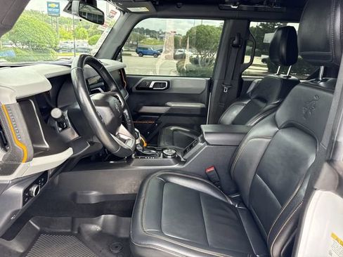 Used 2023 Ford Bronco Badlands AWD/4WD image 9