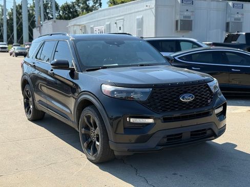 Used 2020 Ford Explorer ST w/ ST Street Pack AWD/4WD image 4