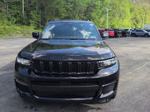 Used 2024 Jeep Grand Cherokee L Limited w/ Black Appearance Package AWD/4WD image 26