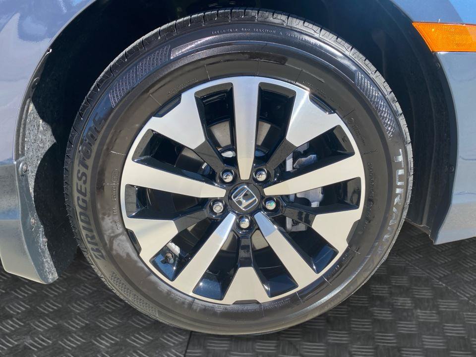 Certified 2026 Honda Odyssey EX-L image 25