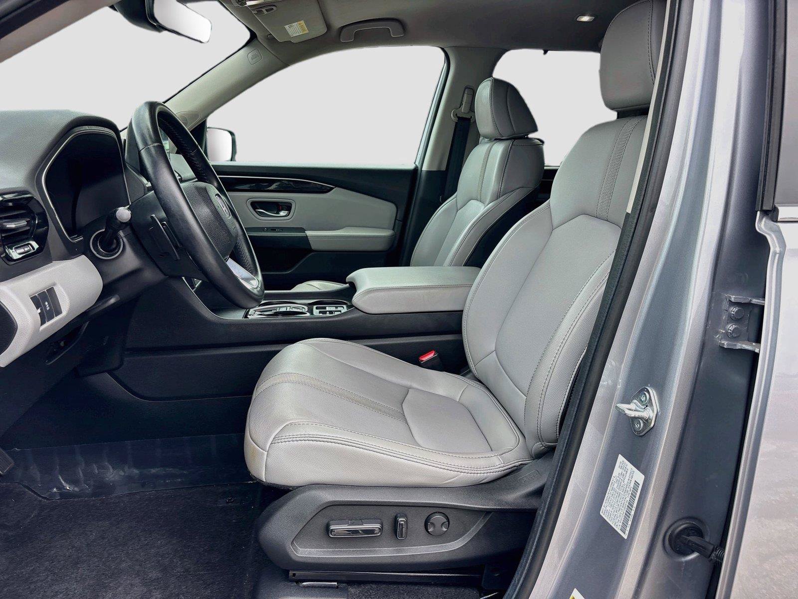 Certified 2025 Honda Pilot EX-L image 23