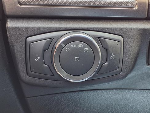 Used 2020 Ford Fusion SE FWD image 23