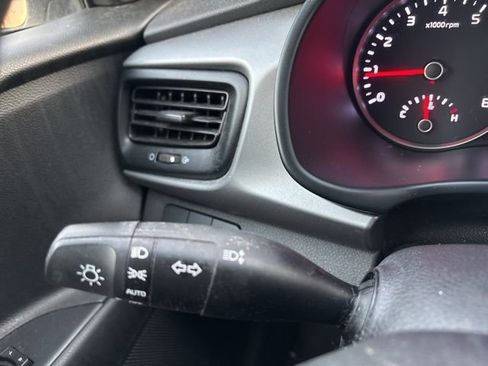 Used 2020 Kia Rio S image 19