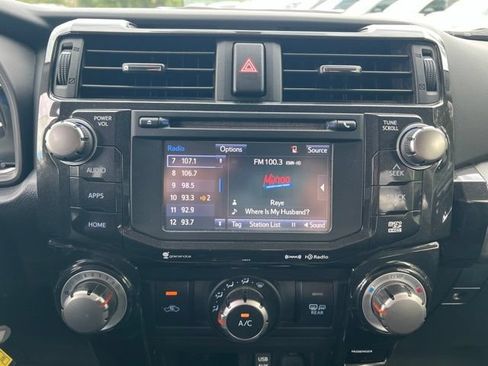 Used 2019 Toyota 4Runner TRD Off-Road AWD/4WD image 17