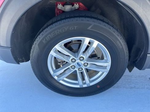 Used 2020 Ford Explorer XLT w/ Equipment Group 202A image 21