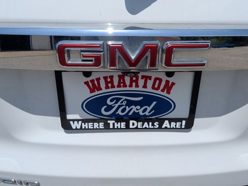 Used 2023 GMC Acadia SLT FWD image 41