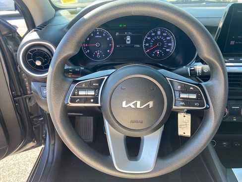 Certified 2023 Kia Forte LXS FWD image 11