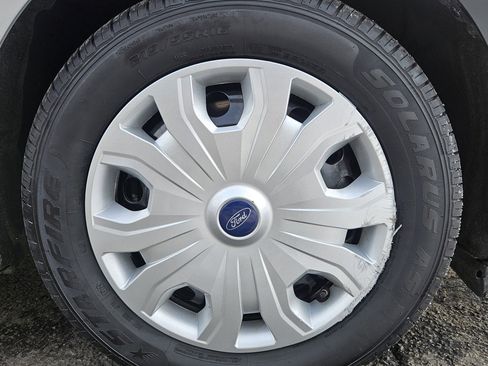 Used 2021 Ford Transit Connect XL image 14