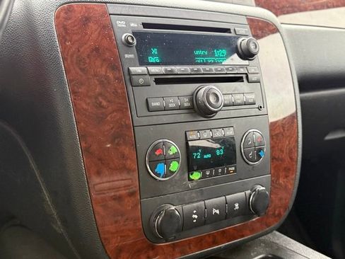 Used 2009 Chevrolet Tahoe LT w/ Regional Value Package image 18