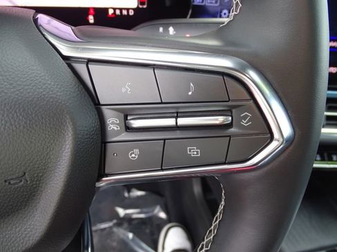 Used 2024 Chevrolet Equinox EV LT w/ LPO, Active Package FWD image 17