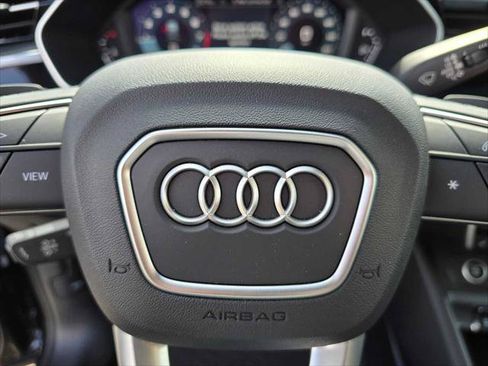 Used 2025 Audi Q3 2.0T Premium w/ Convenience Package AWD/4WD image 24