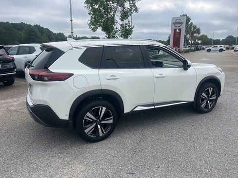 Used 2023 Nissan Rogue SL w/ SL Premium Package FWD image 5