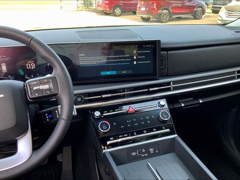 Used 2026 Hyundai Santa Fe SEL image 7