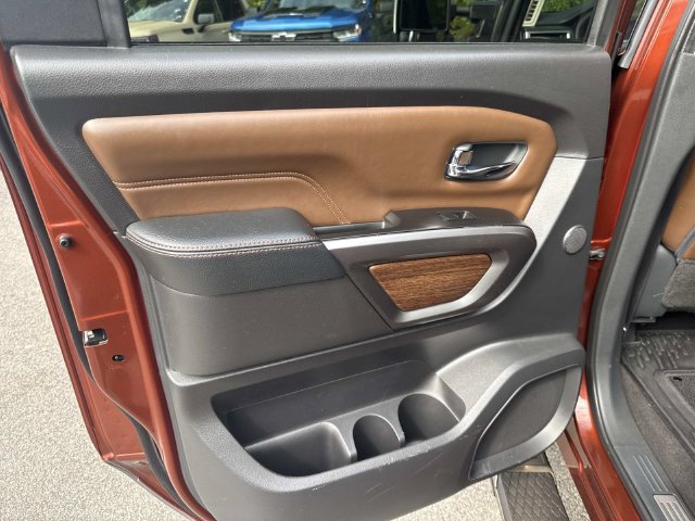 Used 2017 Nissan Titan Platinum Reserve AWD/4WD image 18