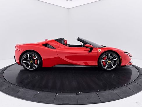 Used 2024 Ferrari SF90 Spider AWD/4WD image 21