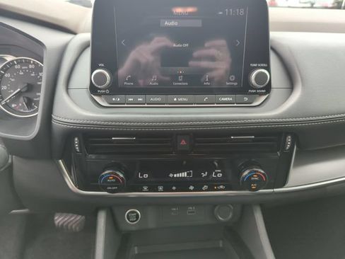 Certified 2021 Nissan Rogue SV FWD image 37