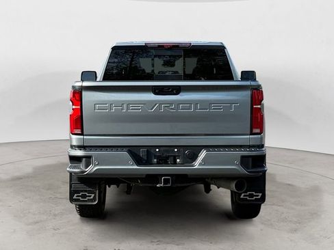 Used 2024 Chevrolet Silverado 3500 High Country w/ Technology Package image 4