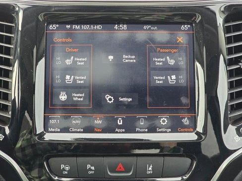 Used 2021 Jeep Cherokee Limited w/ Elite Package AWD/4WD image 31