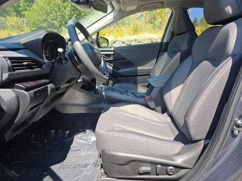 Used 2025 Subaru Crosstrek 2.5i Premium AWD/4WD image 21