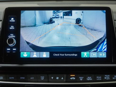 New 2026 Honda Odyssey Touring image 38