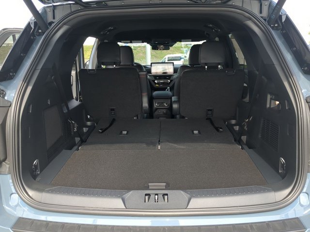 New 2026 Ford Explorer ST-Line w/ ST-Line Street Pack RWD image 13