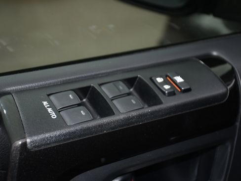 Used 2019 Toyota 4Runner Limited image 11