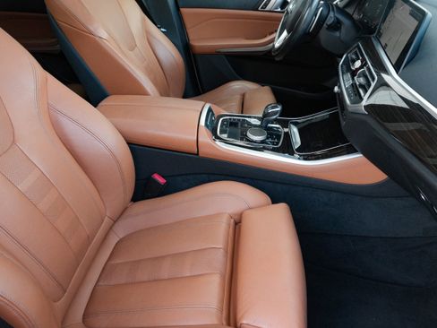 Used 2019 BMW X5 xDrive40i w/ Convenience Package AWD/4WD image 8