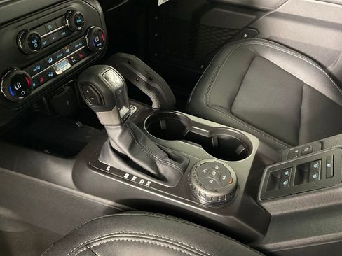 New 2026 Ford Bronco Badlands AWD/4WD image 19