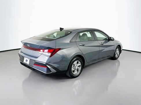 New 2026 Hyundai Elantra SE w/ Cargo Package FWD image 5