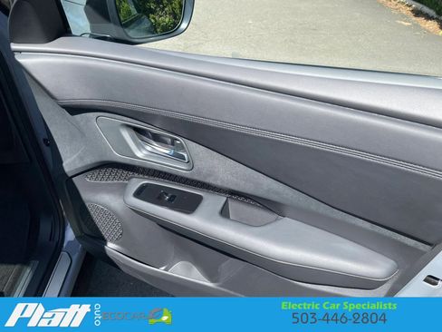 Used 2023 Nissan Ariya AWD image 51