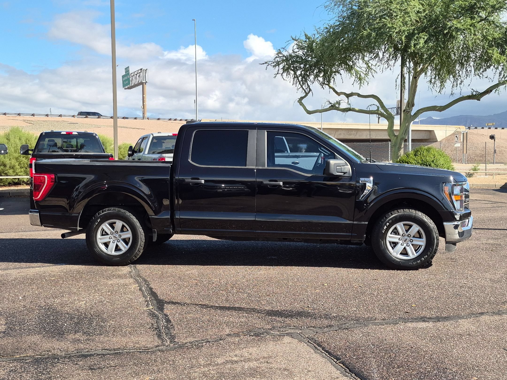 Used 2023 Ford F150 XLT RWD image 4