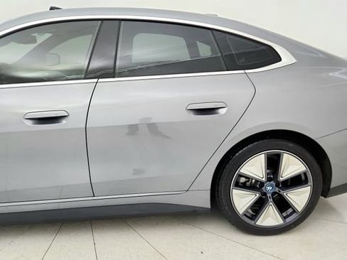 Used 2023 BMW i4 eDrive35 w/ Premium Package RWD image 28